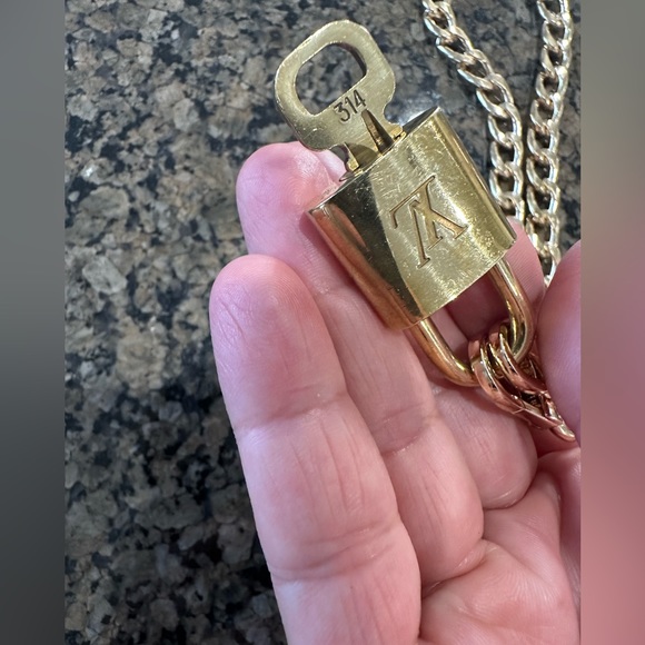 Louis Vuitton lock & key chain necklace  100% Authentic - Picture 4 of 13
